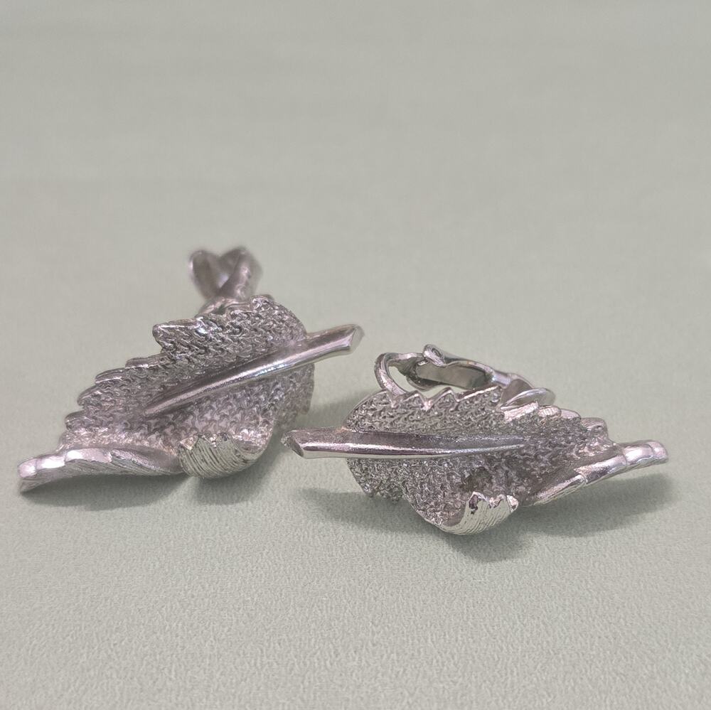 Vintage Coro Signed Leaf Clip Earrings Silver Tone Fashion Jewelry